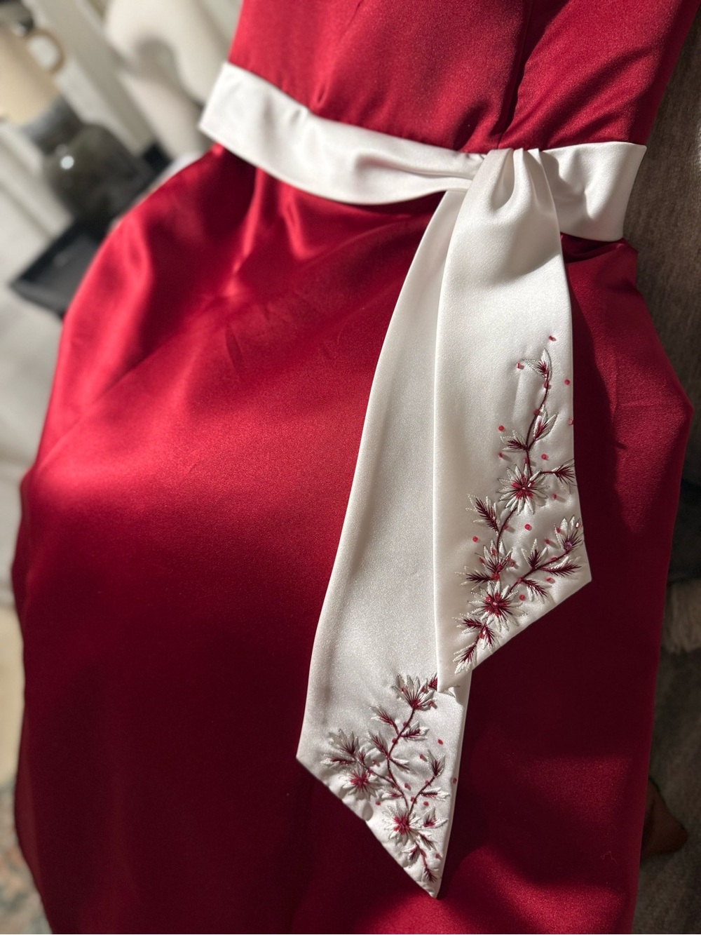 Beautiful dark red maxi evening dress